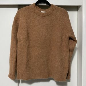 Aritzia Sweater | Babaton